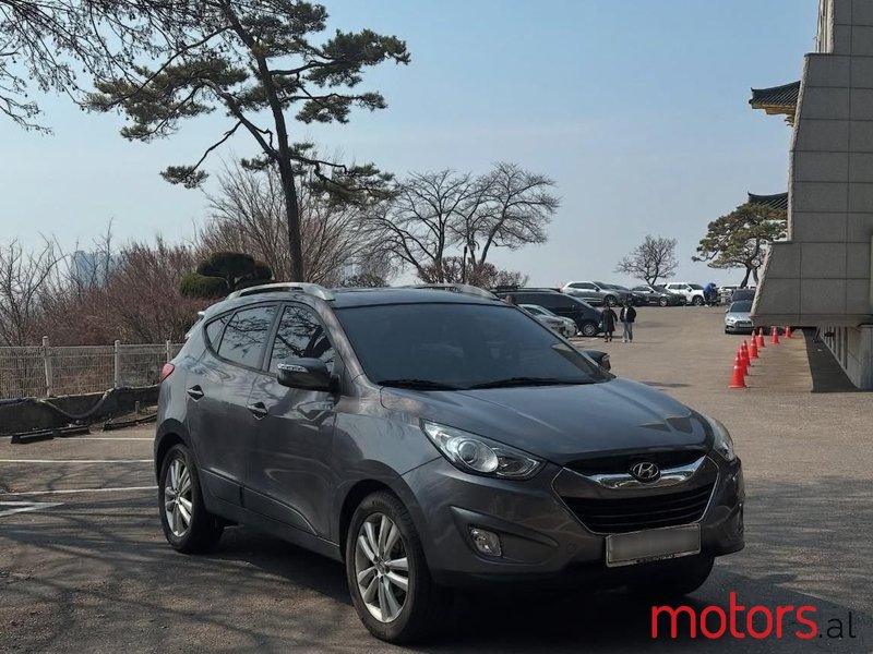 2011' Hyundai Tucson photo #2