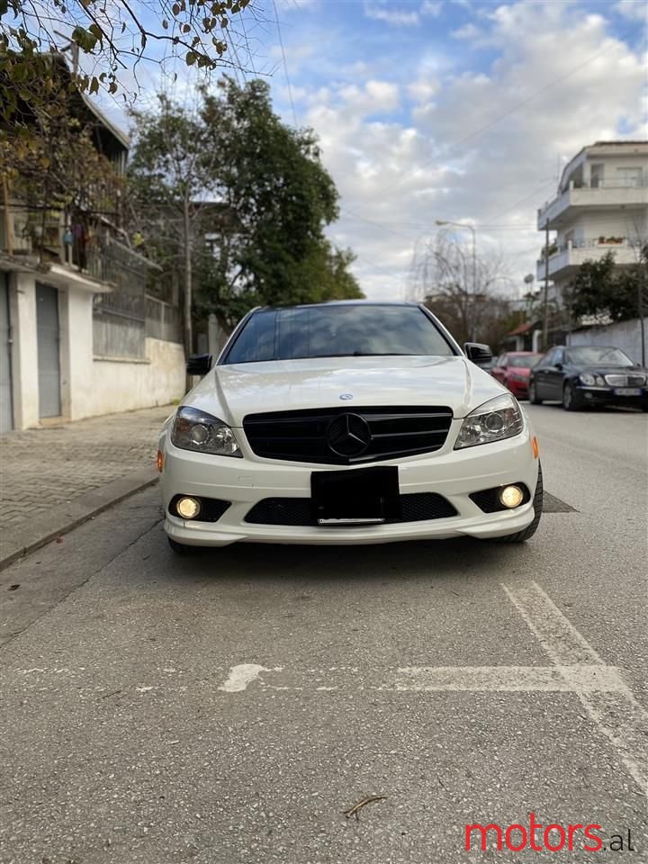 2010' Mercedes-Benz C 300 photo #1