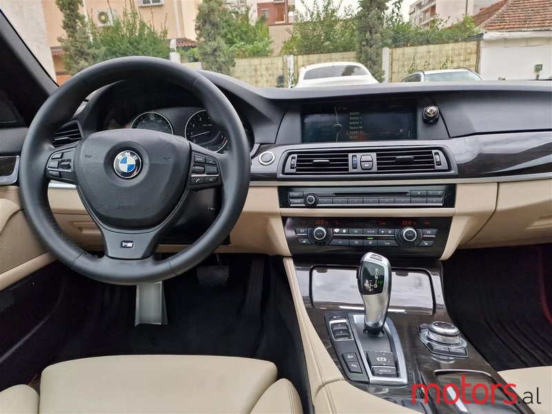 2011' BMW 535 photo #3