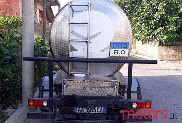 1991' Mercedes-Benz 410 photo #3