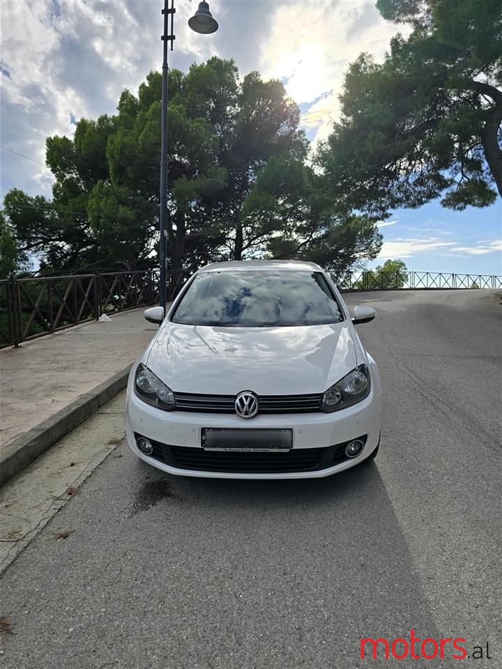 2012' Volkswagen Golf photo #2