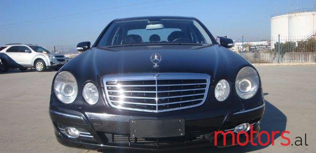 2008' Mercedes-Benz E-Class photo #1