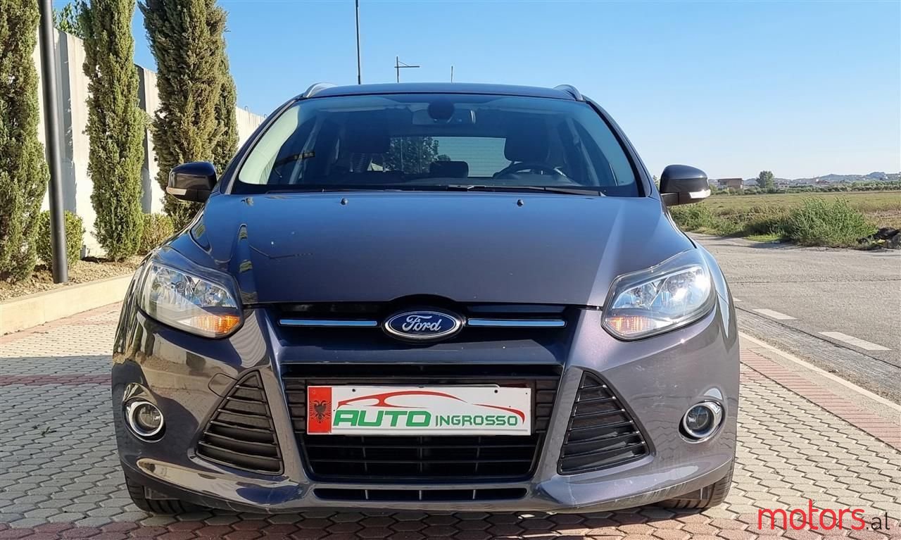 2012' Ford Focus photo #6