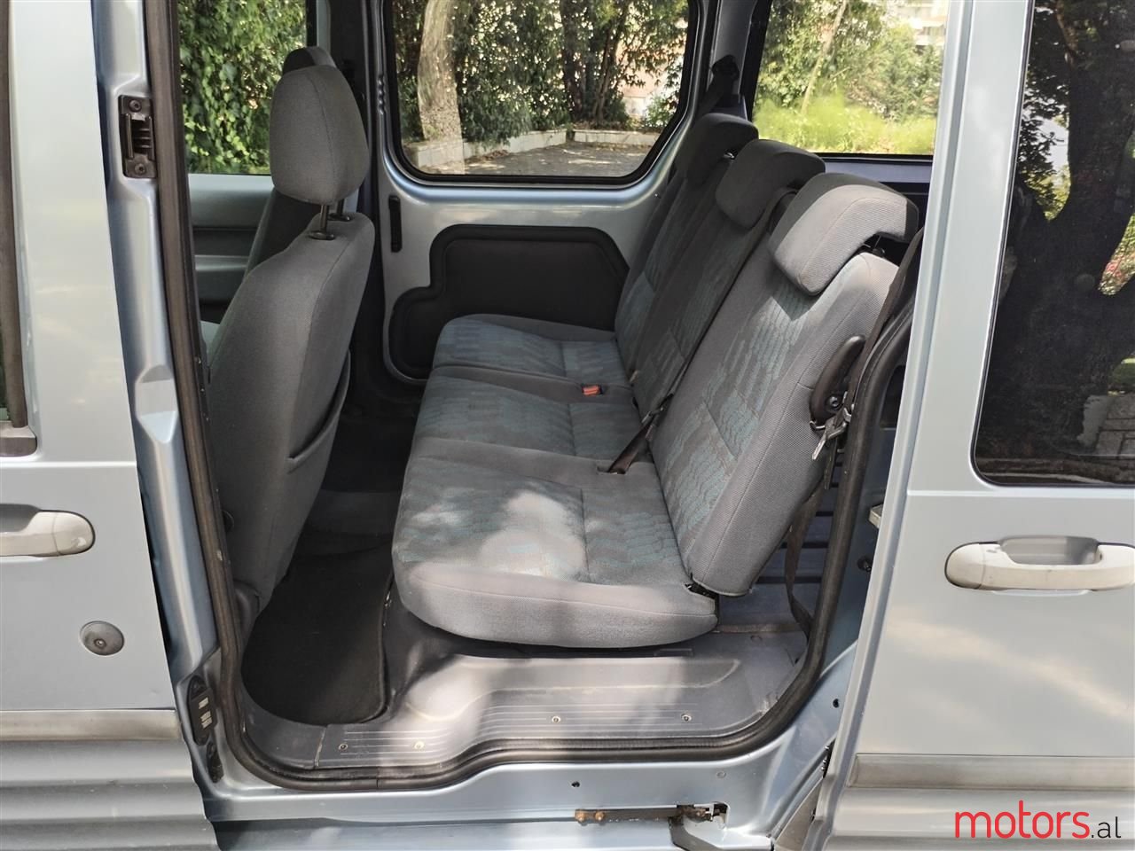 2008' Ford Grand Tourneo photo #3