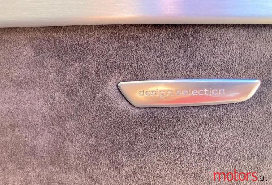 2017' Audi S8 photo #4