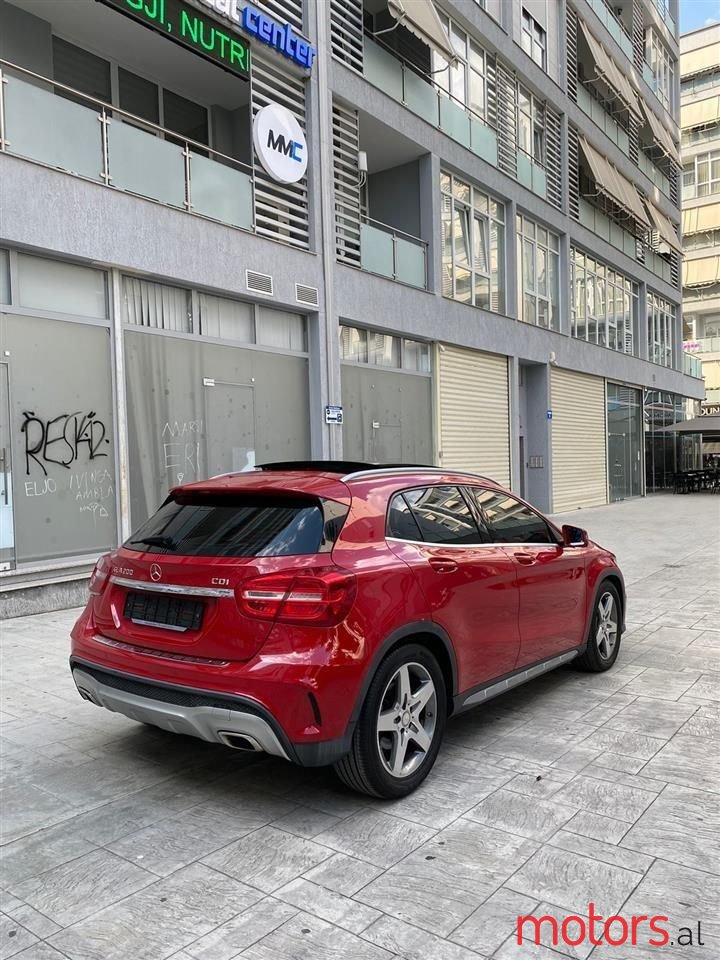 2015' Mercedes-Benz GLA 200 photo #4