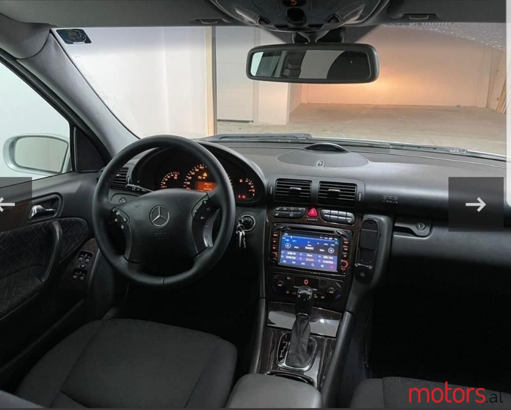 2004' Mercedes-Benz 220 photo #5