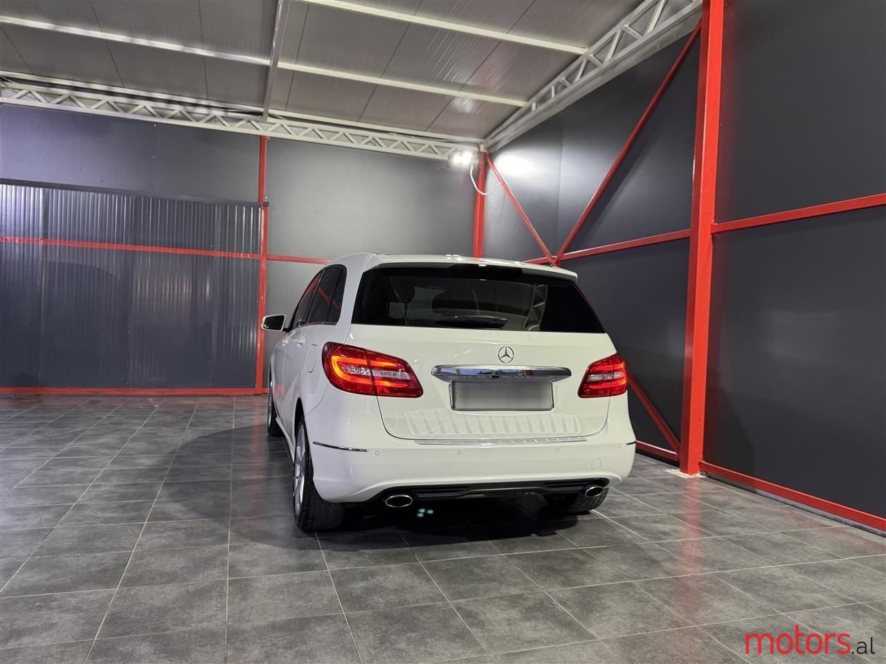 2012' Mercedes-Benz B 200 photo #4