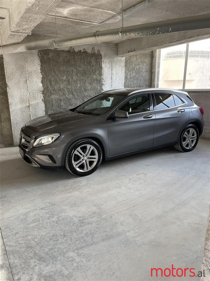 2014' Mercedes-Benz GLA 220 photo #1