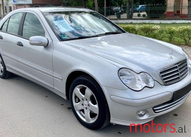 2004' Mercedes-Benz C-Class photo #1