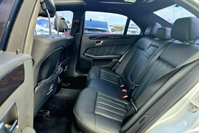 2015' Mercedes-Benz E 250