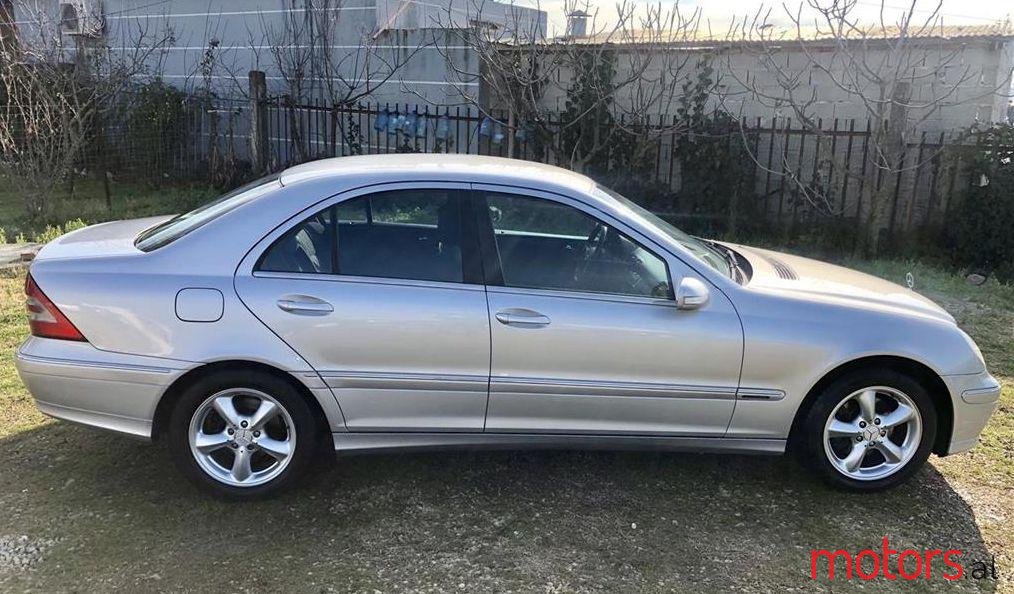 2005' Mercedes-Benz C 220 photo #6