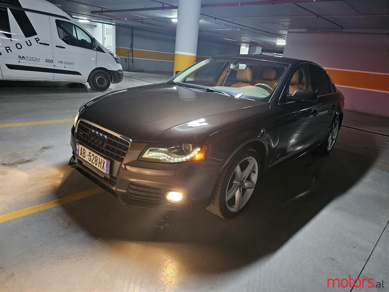 2011' Audi A4 photo #1