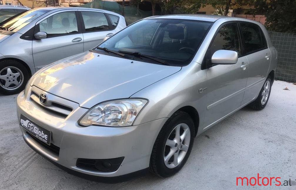 2005' Toyota Corolla photo #1