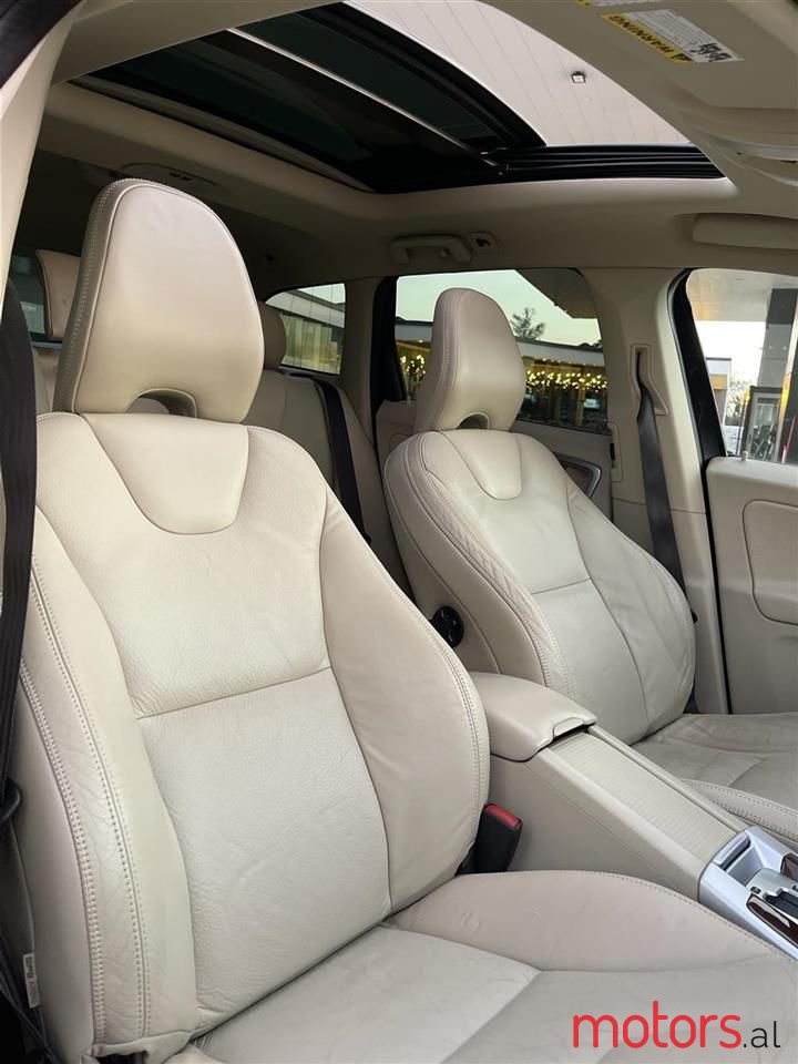 2010' Volvo Xc 60 photo #3