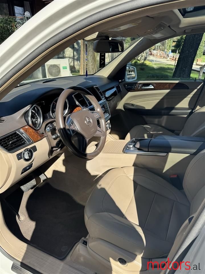 2013' Mercedes-Benz ML 350 photo #5