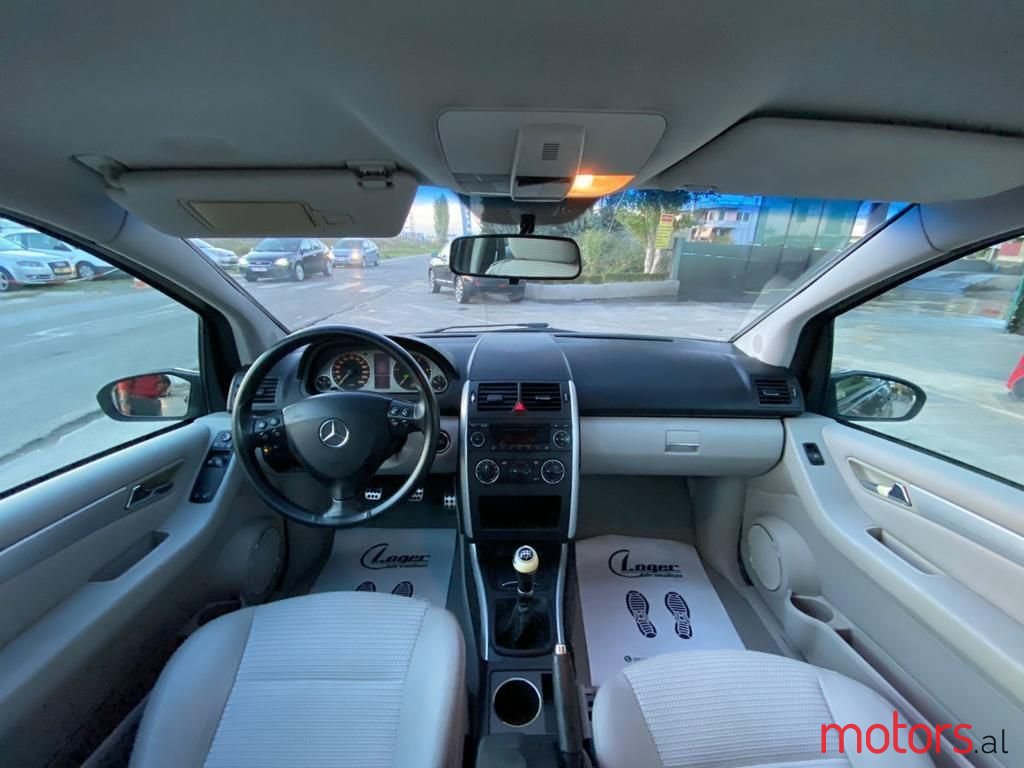 2006' Mercedes-Benz A 160 photo #2