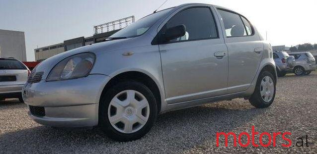 2002' Toyota Yaris photo #1