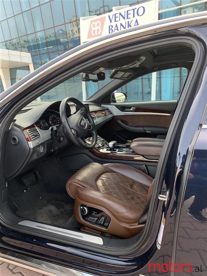 2013' Audi A8 photo #4