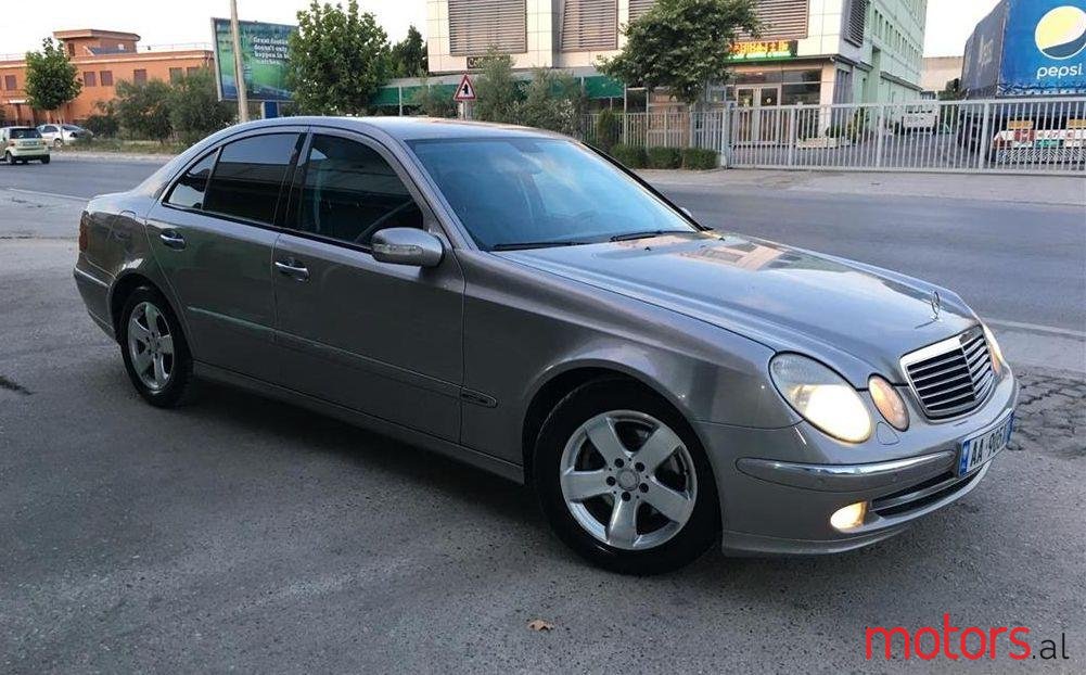 2003' Mercedes-Benz E 270 photo #1