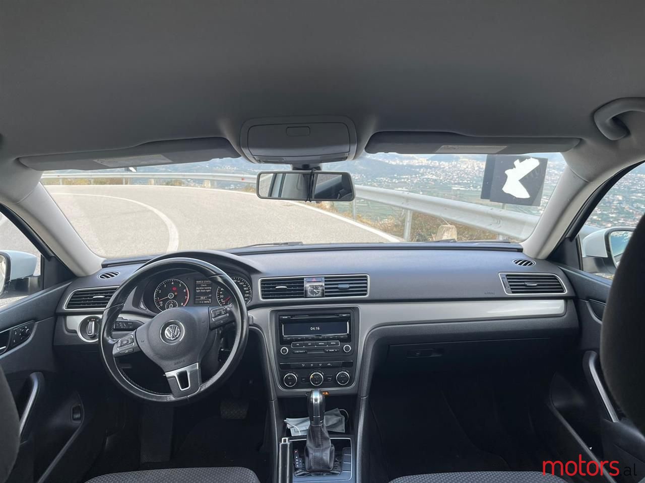 2012' Volkswagen Passat photo #6