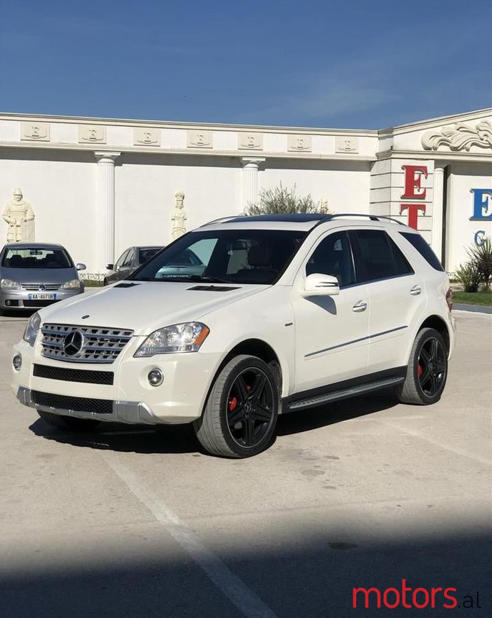 2011' Mercedes-Benz ML 350 photo #1