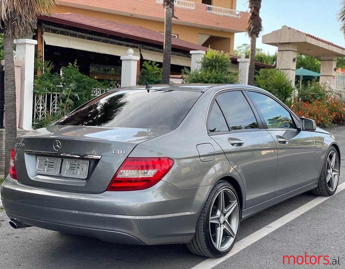 2011' Mercedes-Benz C 220 photo #5