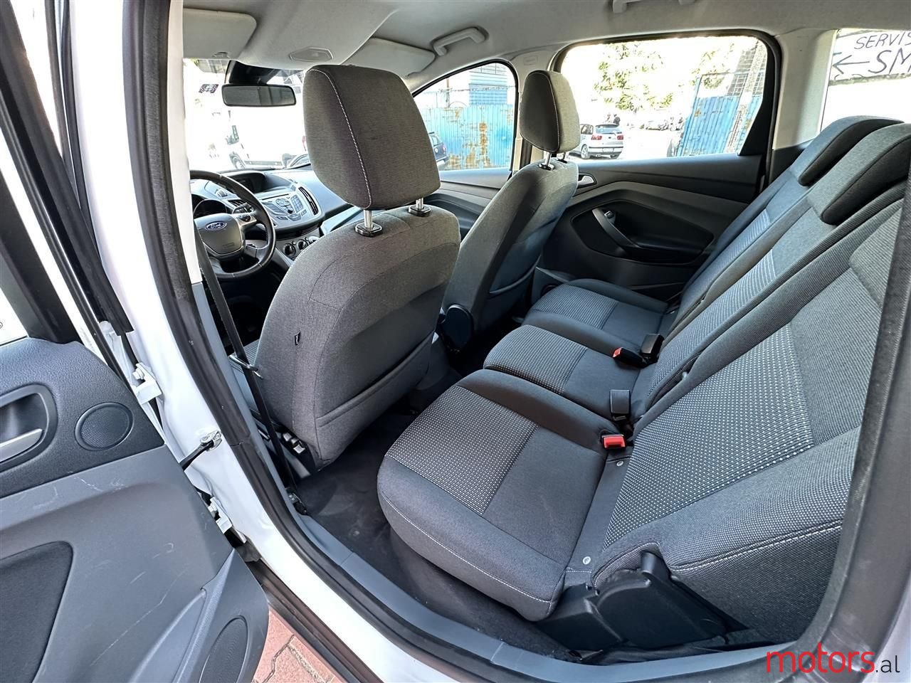 2012' Ford C-MAX photo #3