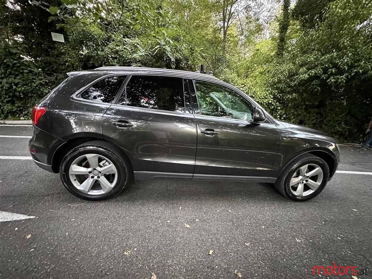 2011' Audi Q5 photo #3