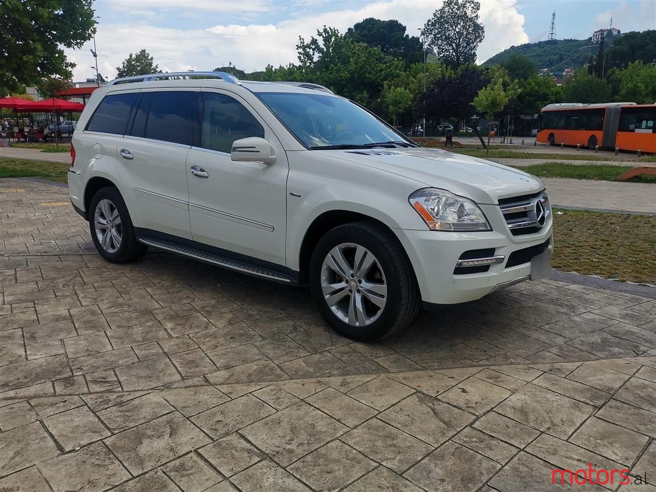 2012' Mercedes-Benz GL 350 photo #2