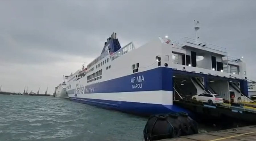 shtyhen lundrimet nga Durrësi drejt Barit