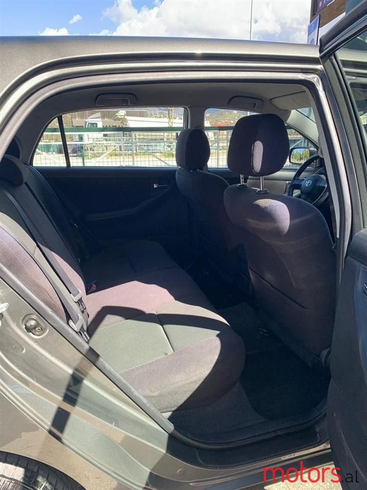 2005' Toyota Corolla photo #1