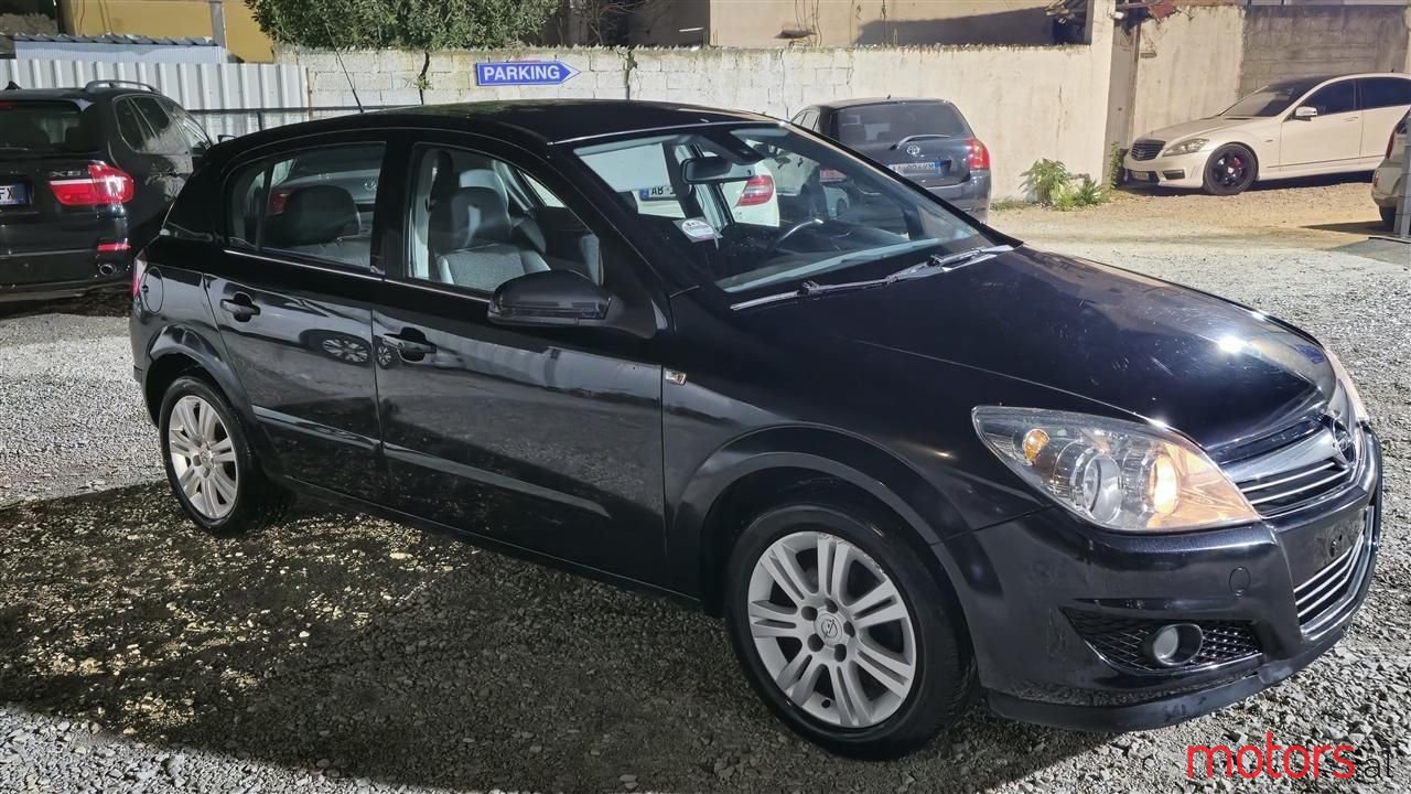 2009' Opel Astra photo #2