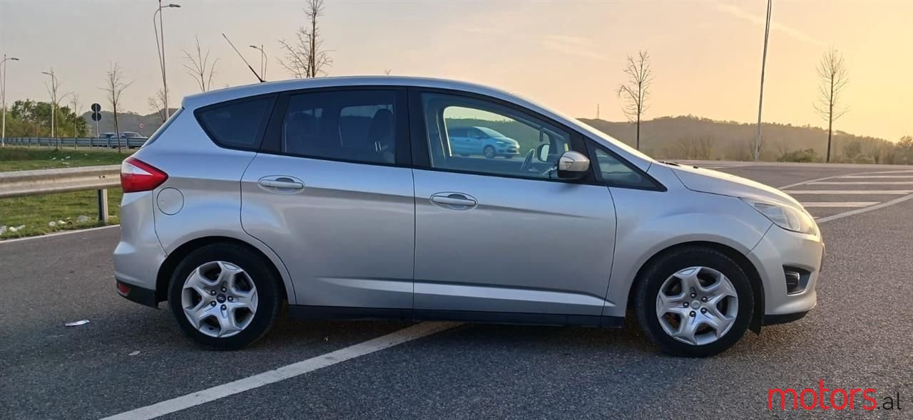 2013' Ford C-MAX photo #2