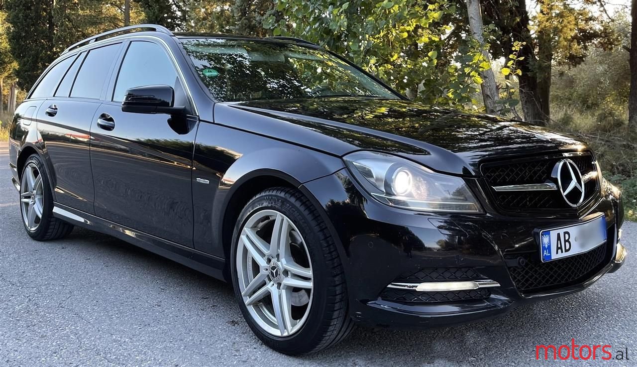 2008' Mercedes-Benz C 220 photo #3