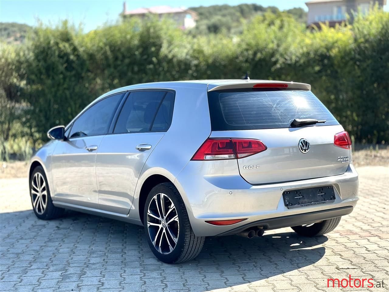 2015' Volkswagen Golf photo #4