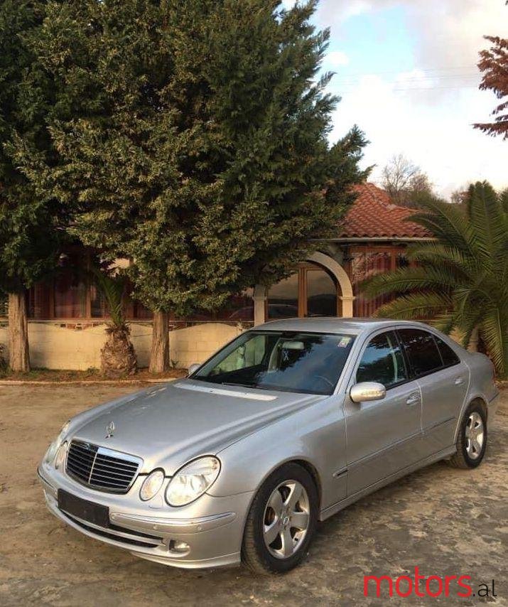 2006' Mercedes-Benz E 220 photo #1