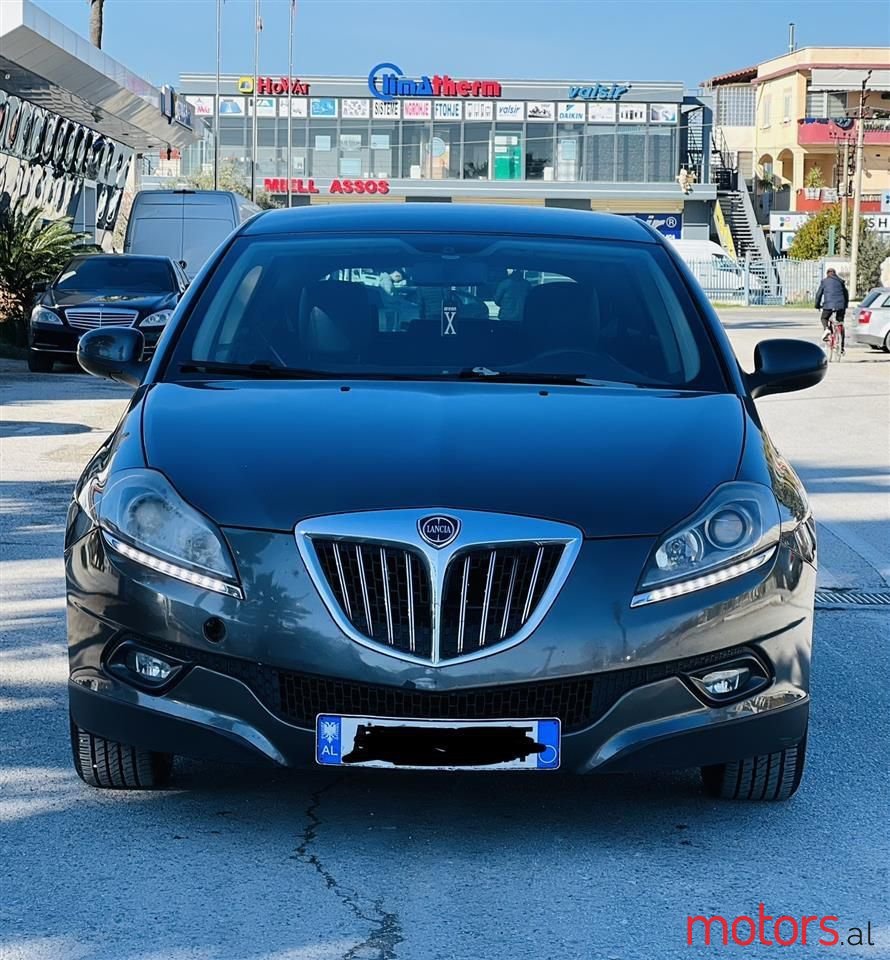 2010' Lancia Delta photo #1