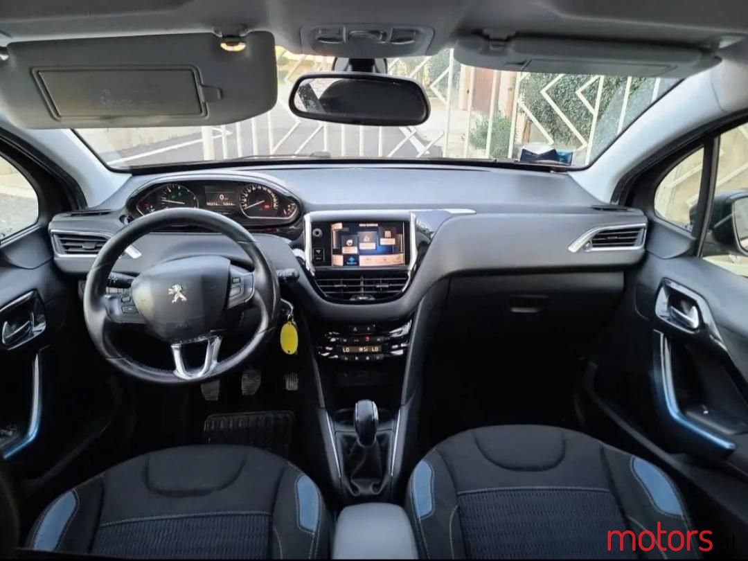 2013' Peugeot 208 photo #4