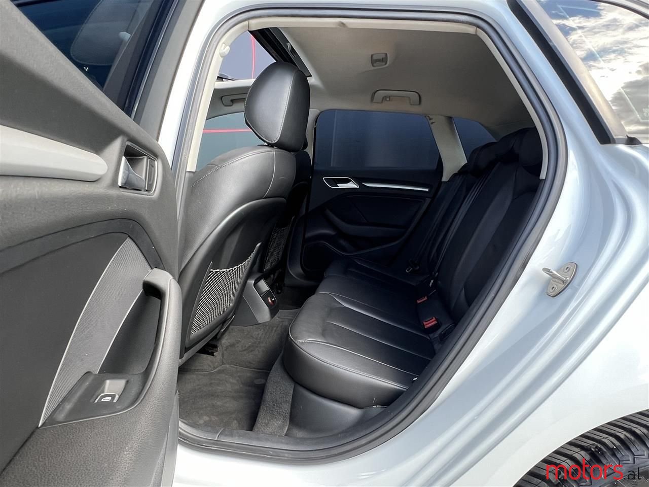 2015' Audi A3 photo #3