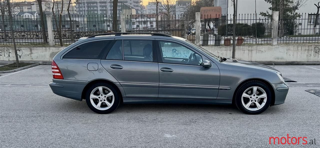 2005' Mercedes-Benz C 220 photo #4