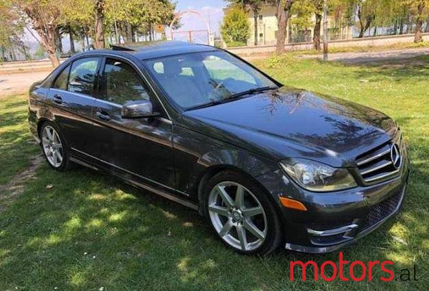 2014' Mercedes-Benz C-Class photo #1