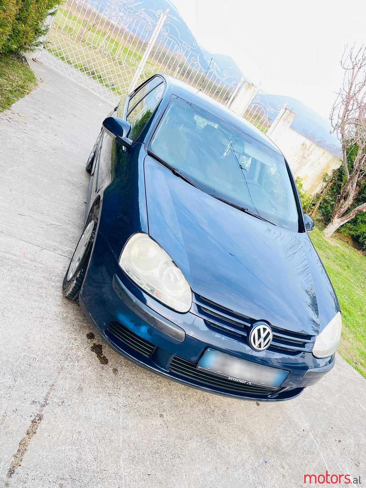2005' Volkswagen Golf photo #3