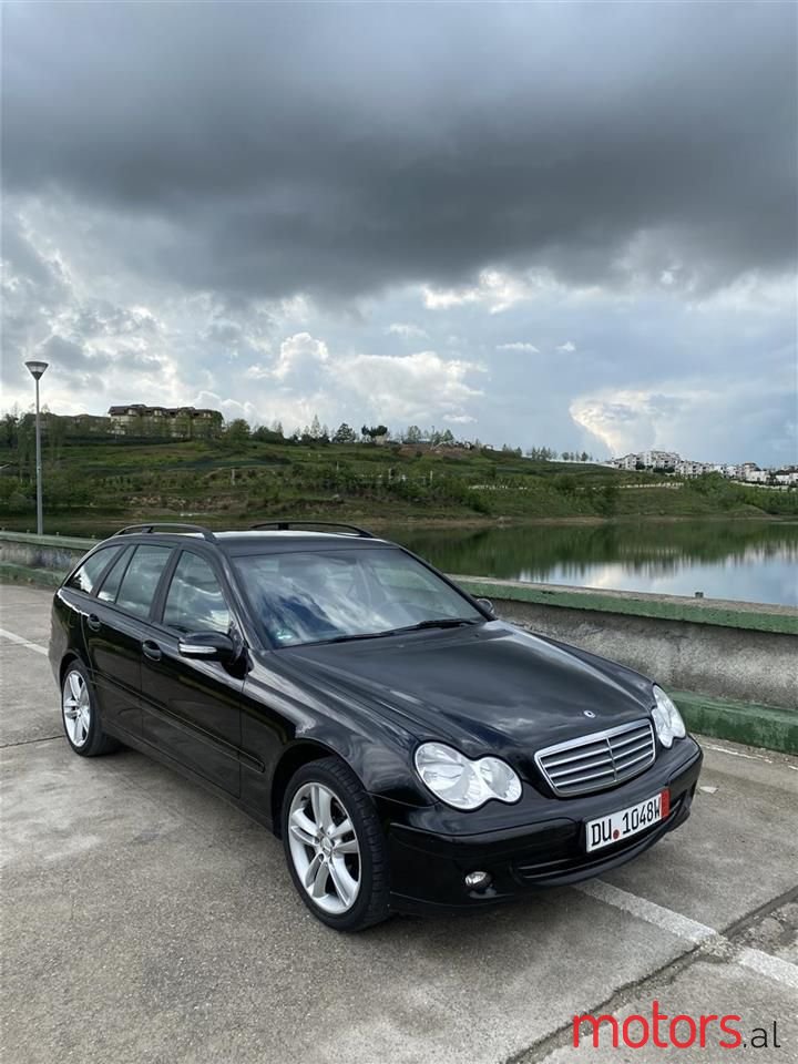 2006' Mercedes-Benz C 220 photo #2