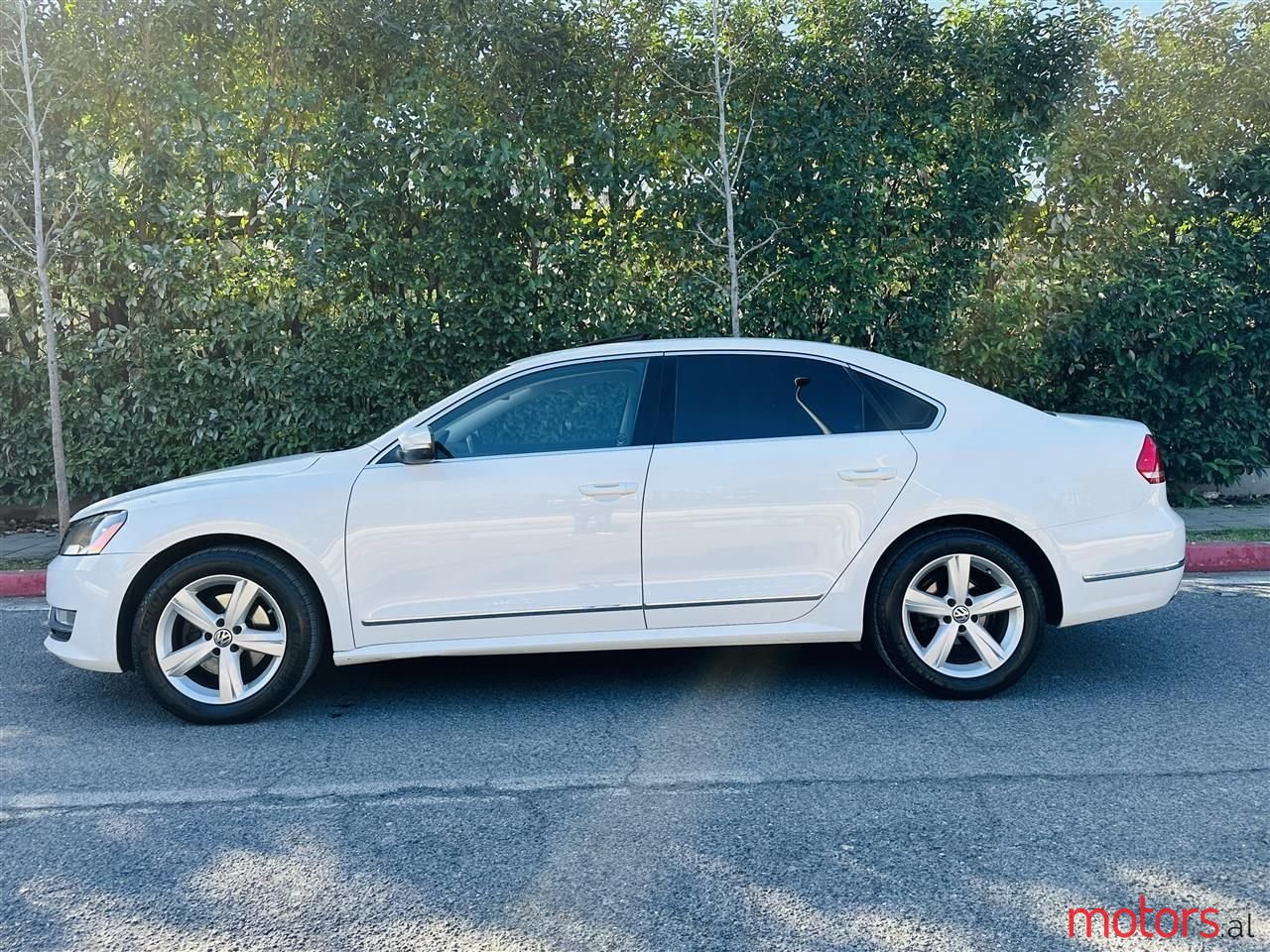 2015' Volkswagen Passat photo #4