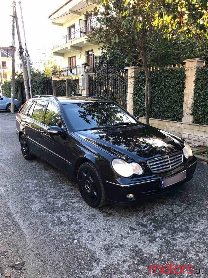 2006' Mercedes-Benz C 220 photo #3