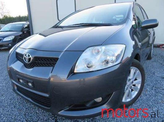 2007' Toyota Auris photo #1