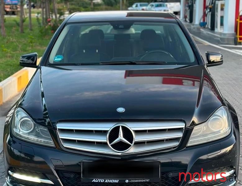 2011' Mercedes-Benz C 220 photo #1