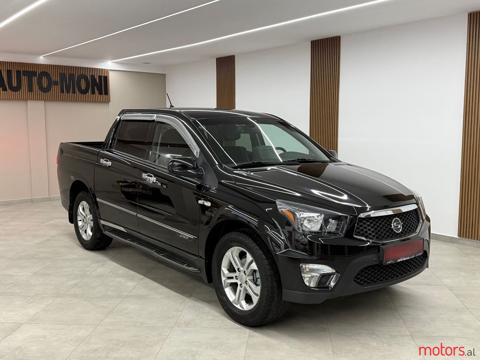 2013' SsangYong Korando photo #3