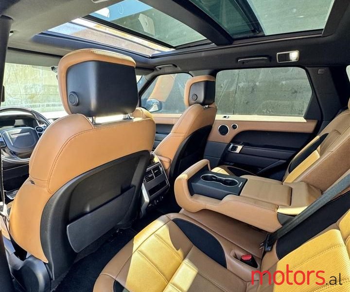 2019' Land Rover Range Rover Sport photo #2